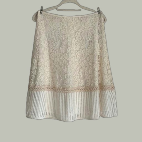 Forever 21 lace overlay lined a-line skirt size L - Picture 1 of 17
